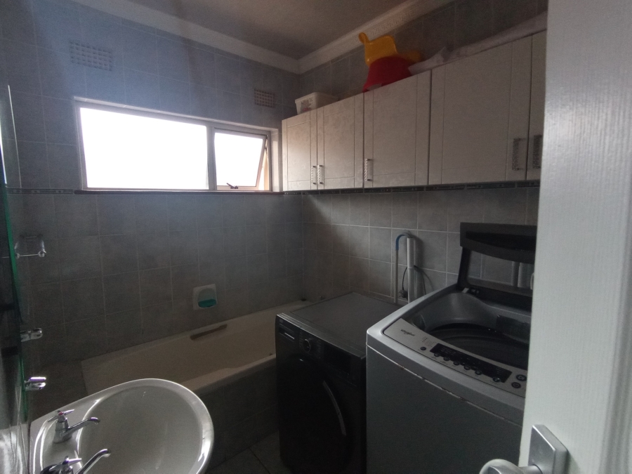 14 Bedroom Property for Sale in Haven Hills Eastern Cape